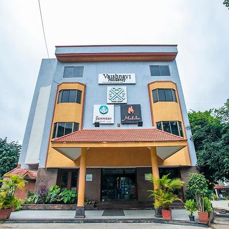 Oyo 18762 Vaishnavi Residency 호텔 벵갈루루 외부 사진