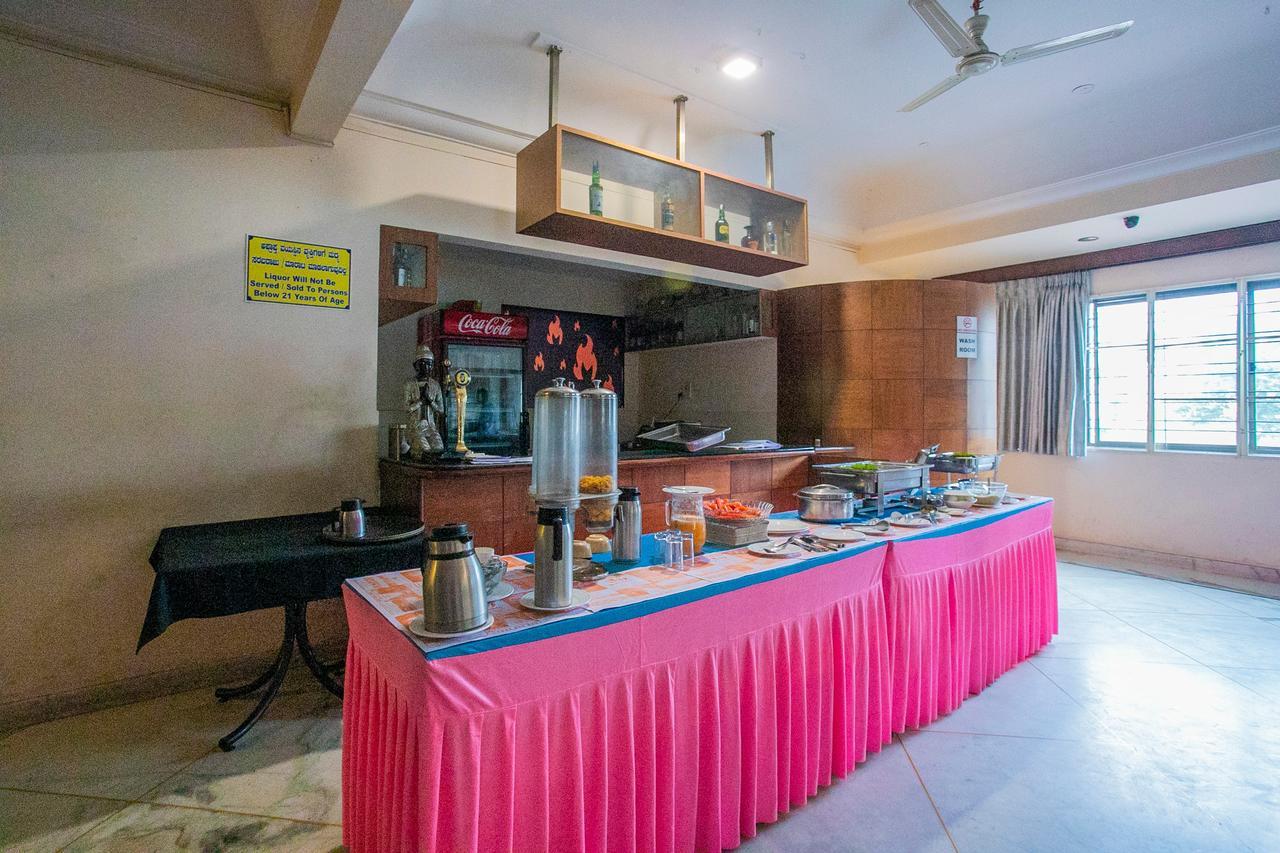 Oyo 18762 Vaishnavi Residency 호텔 벵갈루루 외부 사진