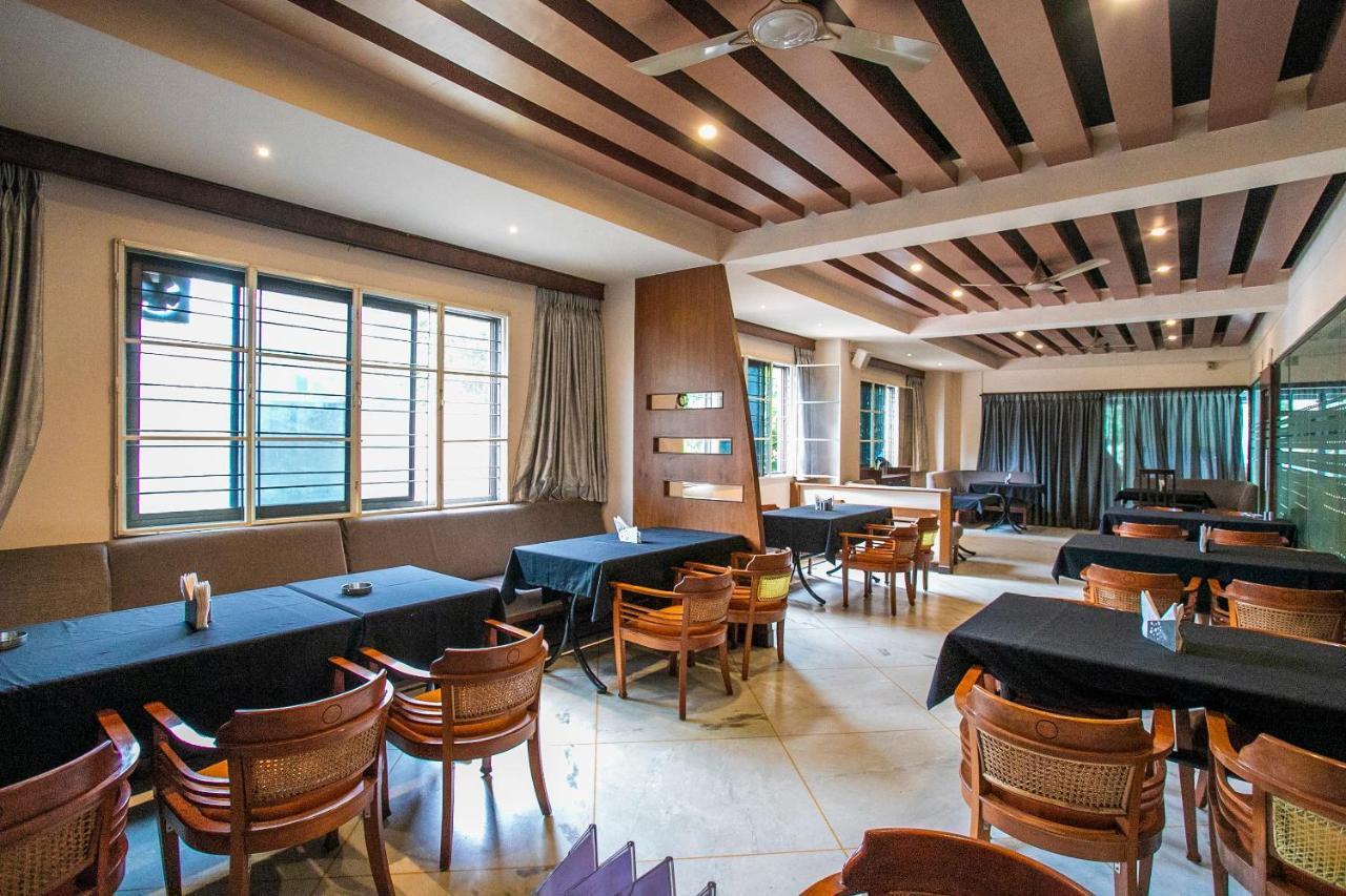 Oyo 18762 Vaishnavi Residency 호텔 벵갈루루 외부 사진