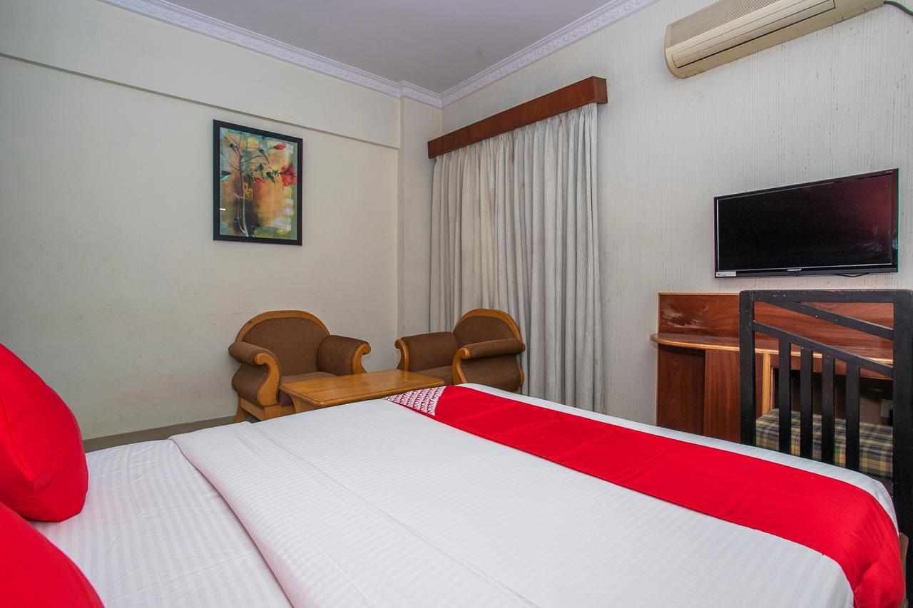 Oyo 18762 Vaishnavi Residency 호텔 벵갈루루 외부 사진