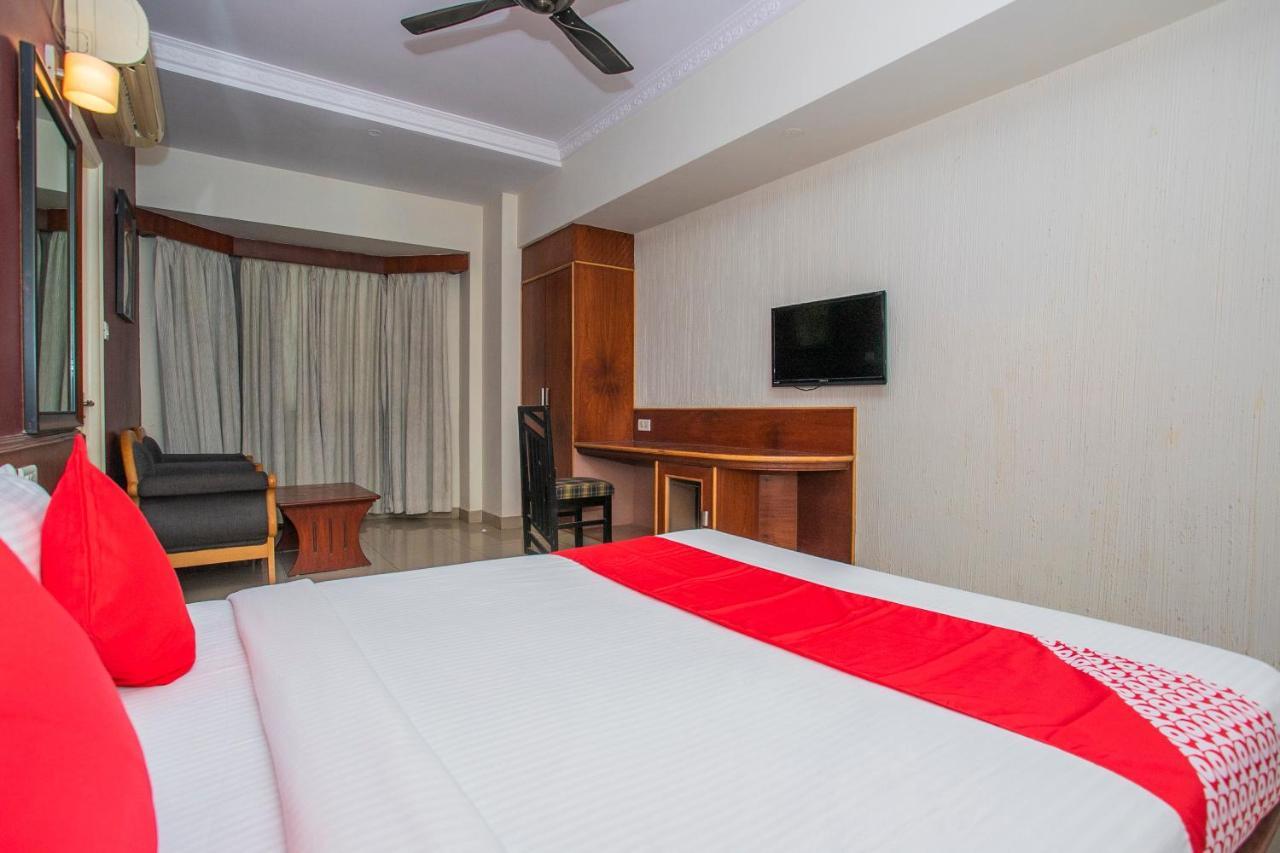 Oyo 18762 Vaishnavi Residency 호텔 벵갈루루 외부 사진
