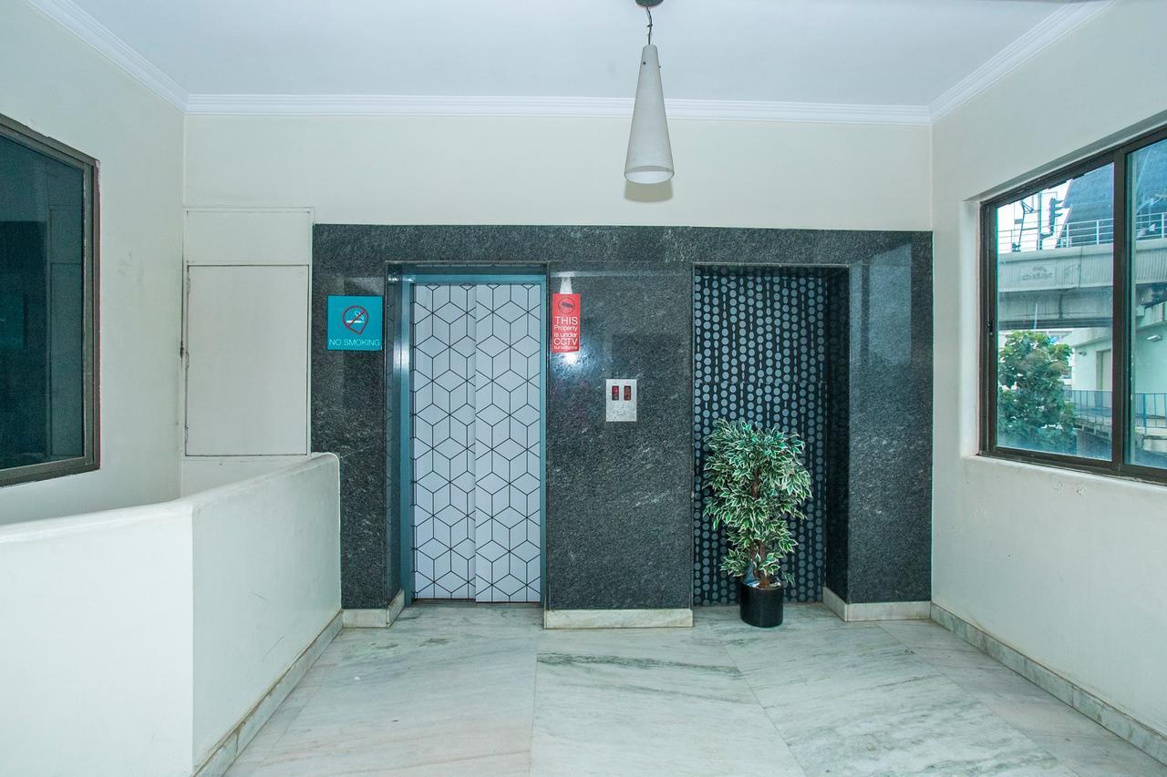Oyo 18762 Vaishnavi Residency 호텔 벵갈루루 외부 사진
